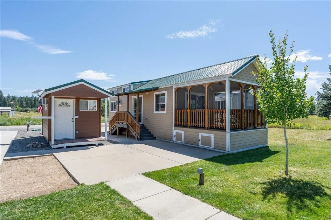 Lot L15 – 455 Guinevere Drive